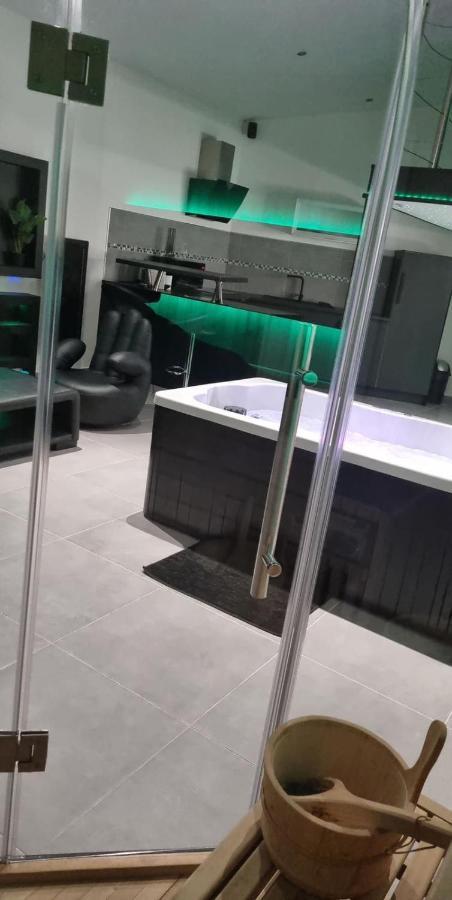 Mezza 47 Spa Precy-sur-Oise Kültér fotó